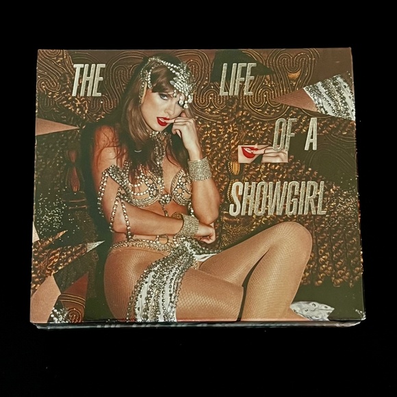Taylor Swift "It's Beautiful" The Life Of A Showgirl Deluxe CD Opalite Bracelet - Picture 2 of 5